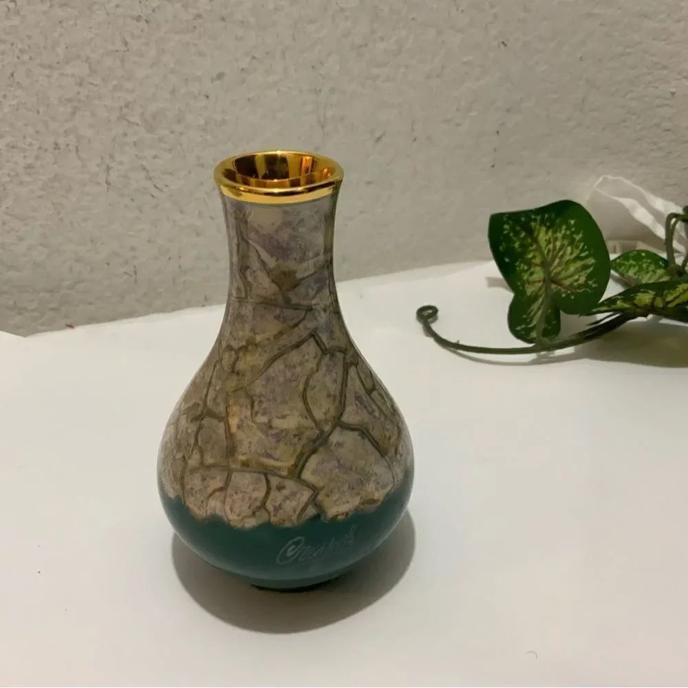 CRESPO Yapacunchi Cuenca Ecuador Mint Green Brown Gold Ceramic VASE 5" tall G12